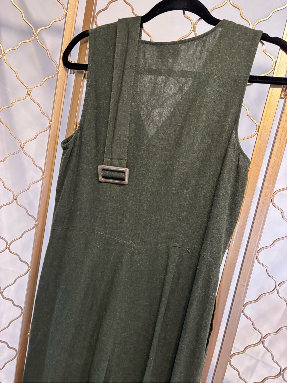 Who What Wear Olive Sleeveless V-Neck Wide-Leg Jumpsuit with Belt, size S - Picture 9 of 10